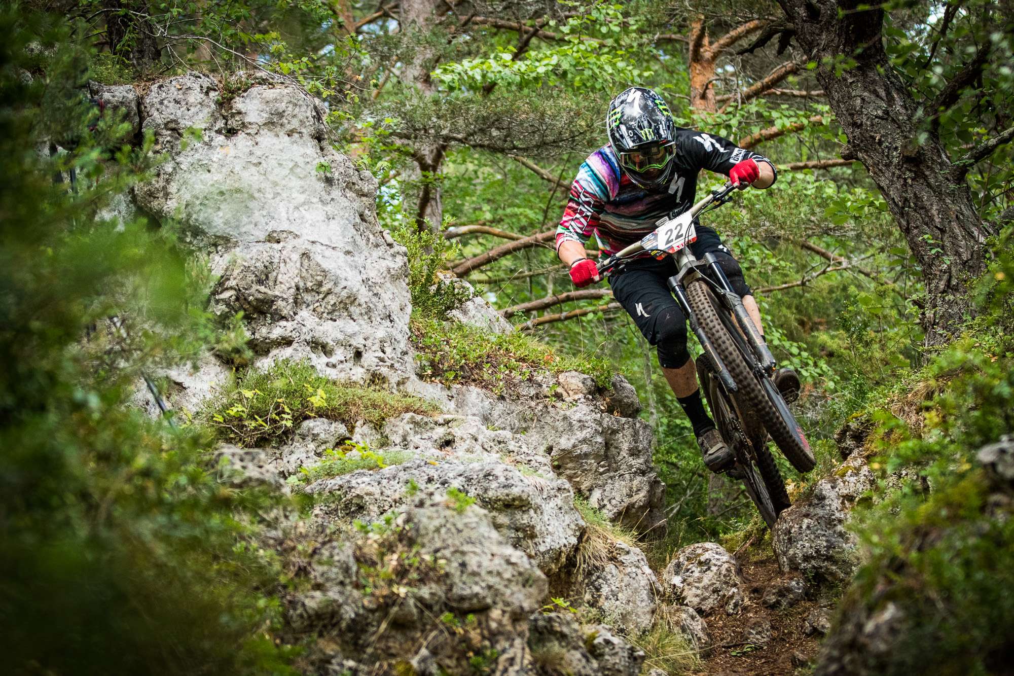 Full review of the CushCore tyre suspension system from Endurotyres