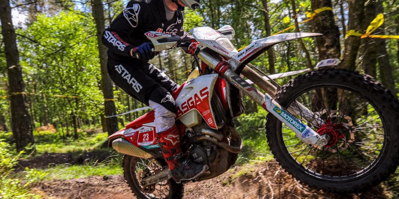 Essentials for Enduro race day. Advice from Endurotyres.com