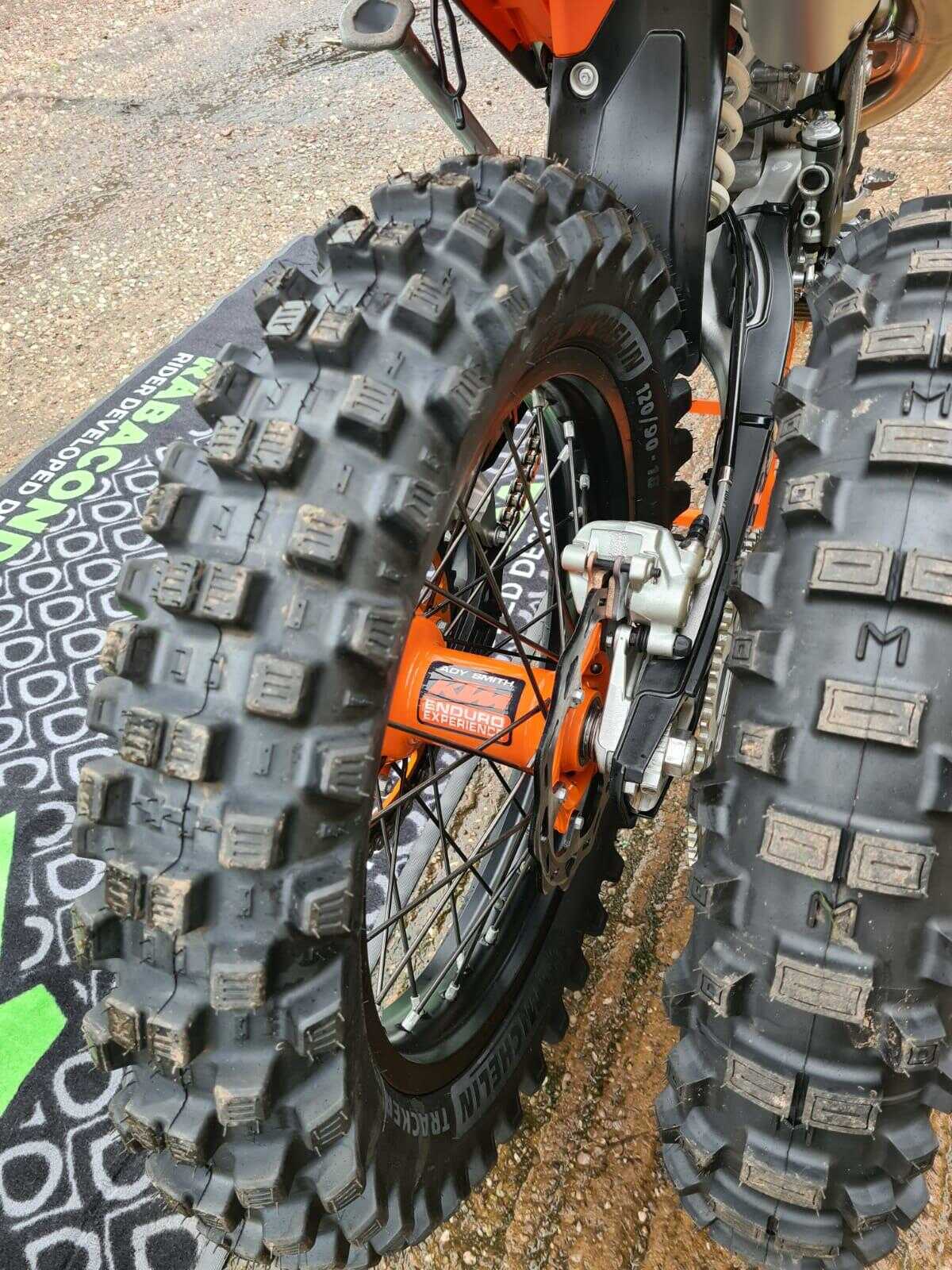 Tracker-1.jpg