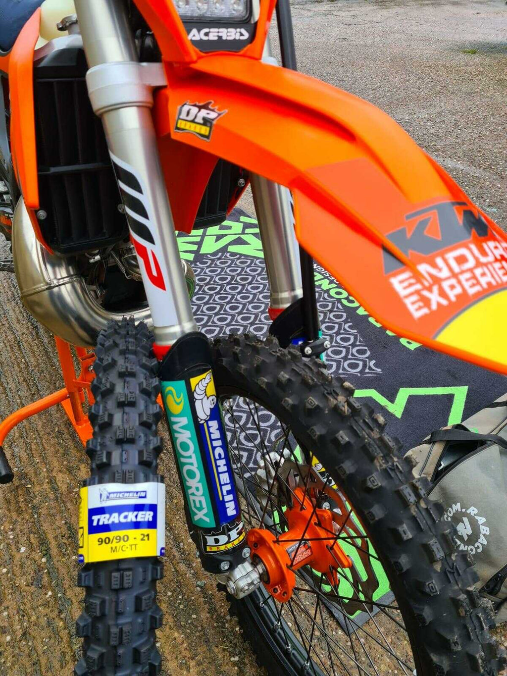 Tracker-tyres-1.jpg